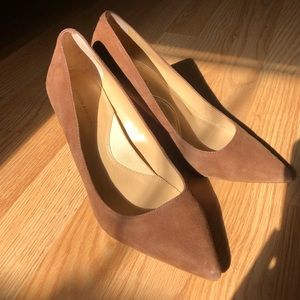 Banana Republic Madison 12-Hour Pump - Brown Suede